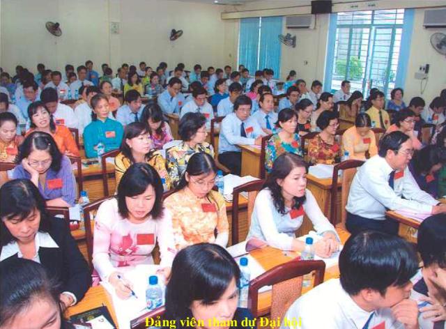 Đảng viên tham dự Đại hội